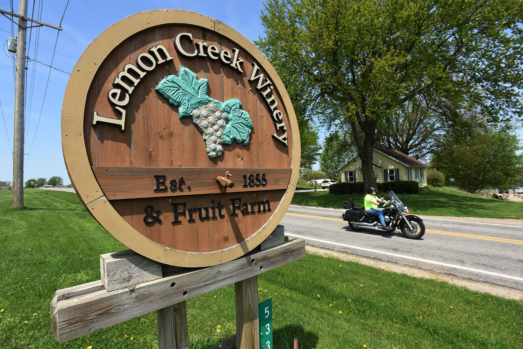 220514-HP-lemon-creek-winery-photo.jpg